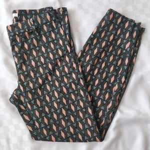 H&M Patterned Capri Pants
